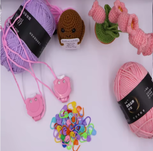 Pink Mini Clover Knitting Stitch Counter Manual Crochet Tool for Home Travel - View 3